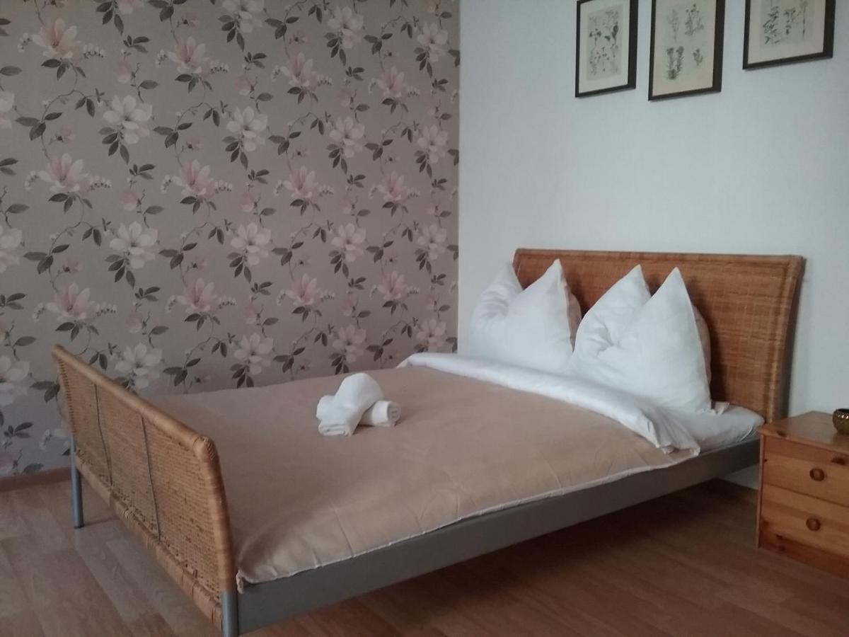 Ferienwohnung Pokoje Mlodziezowe Thorn Exterior foto